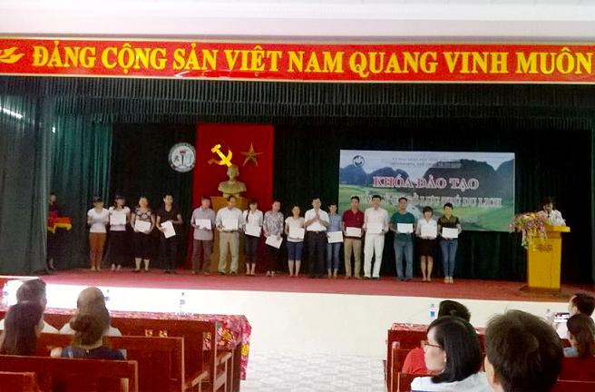 Promoting Ninh Binh tourism at Nam Dinh Industry - Trade - Tourism Fair 2016 