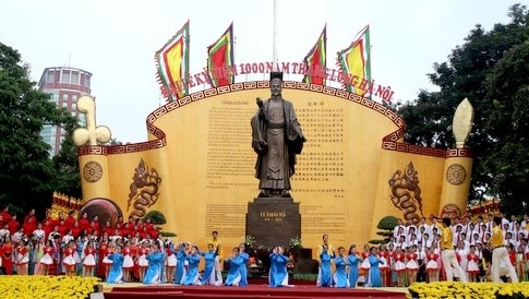 Meaningful activities mark Hanoi’s 1010th birthday
