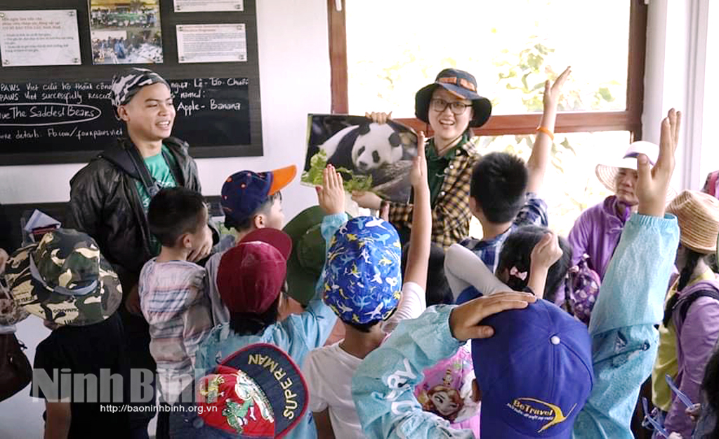 Tourism combined with education on natural conservation in Ninh Binh