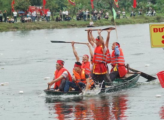 Van Long Natural Reserve - Bay without waves