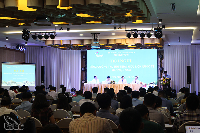 Seeking solution to lure international tourists to Viet Nam