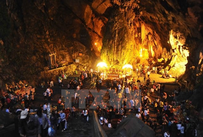 Free wifi available for tourists during Huong Pagoda Festival 