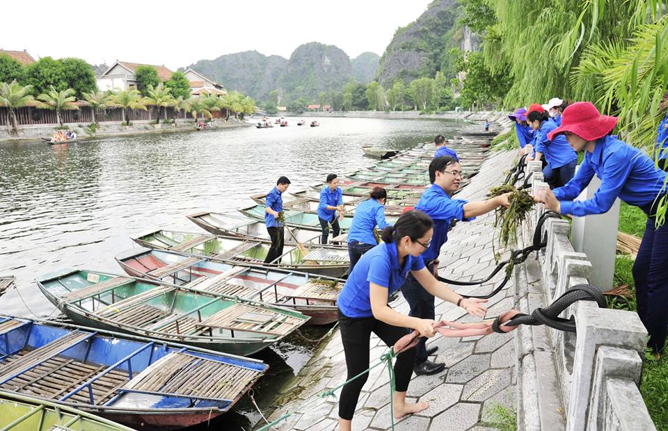 The Youth Union of Ninh Binh Department of Tourism celebrated the traditional day of Vietnam Tourism