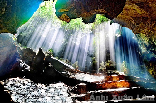 Thien Ha cave tourism - The meeting place of early Autumn