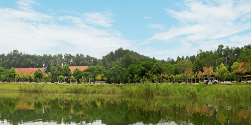 Dong Chuong Lake – Da Lat scenery in Ninh Binh