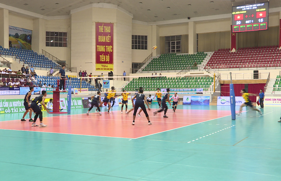 End of Hoa Lu Cup of Volleyball Tournament IX 2016 