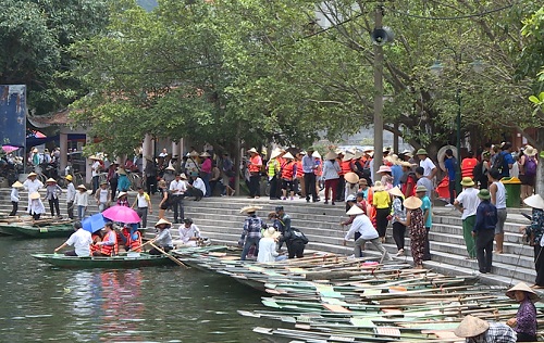 Ninh Binh welcomed more than 30,000 visitors during the holiday 30/4 and 1/5