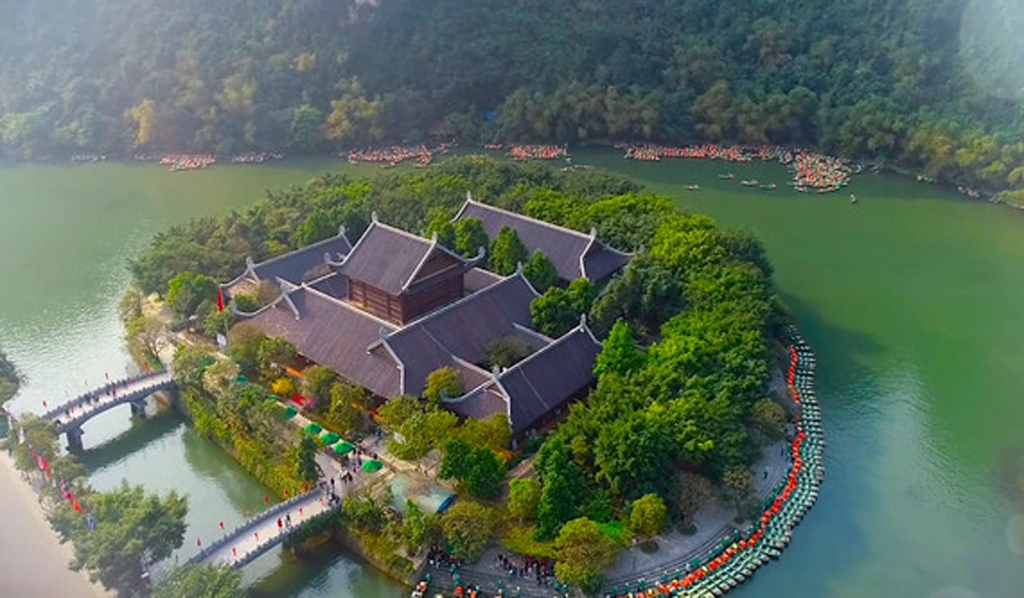 Ninh Binh develops infrastructure to create momentum for tourism development