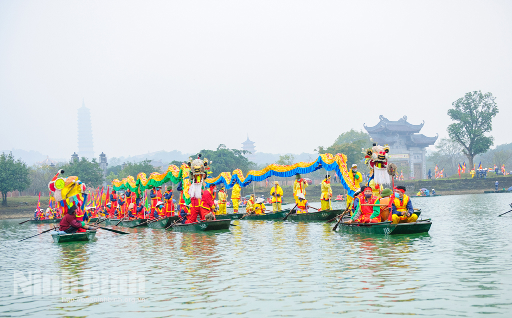 Ninh Binh gives priority to green tourism development and cultural factors