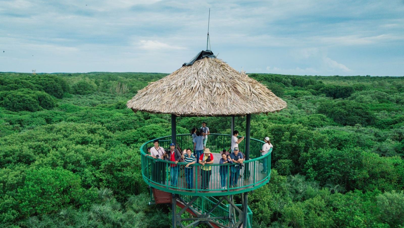 Tour for frontline forces against the epidemic to be piloted