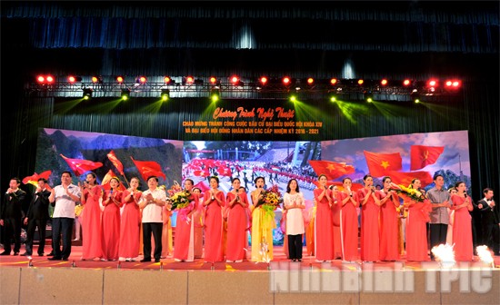 Chương trình nghệ thuật chào mừng thành công cuộc Bầu cử  Đại biểu Quốc hội khóa XIV và Đại biểu HĐND các cấp nhiệm kỳ 2016 - 2021