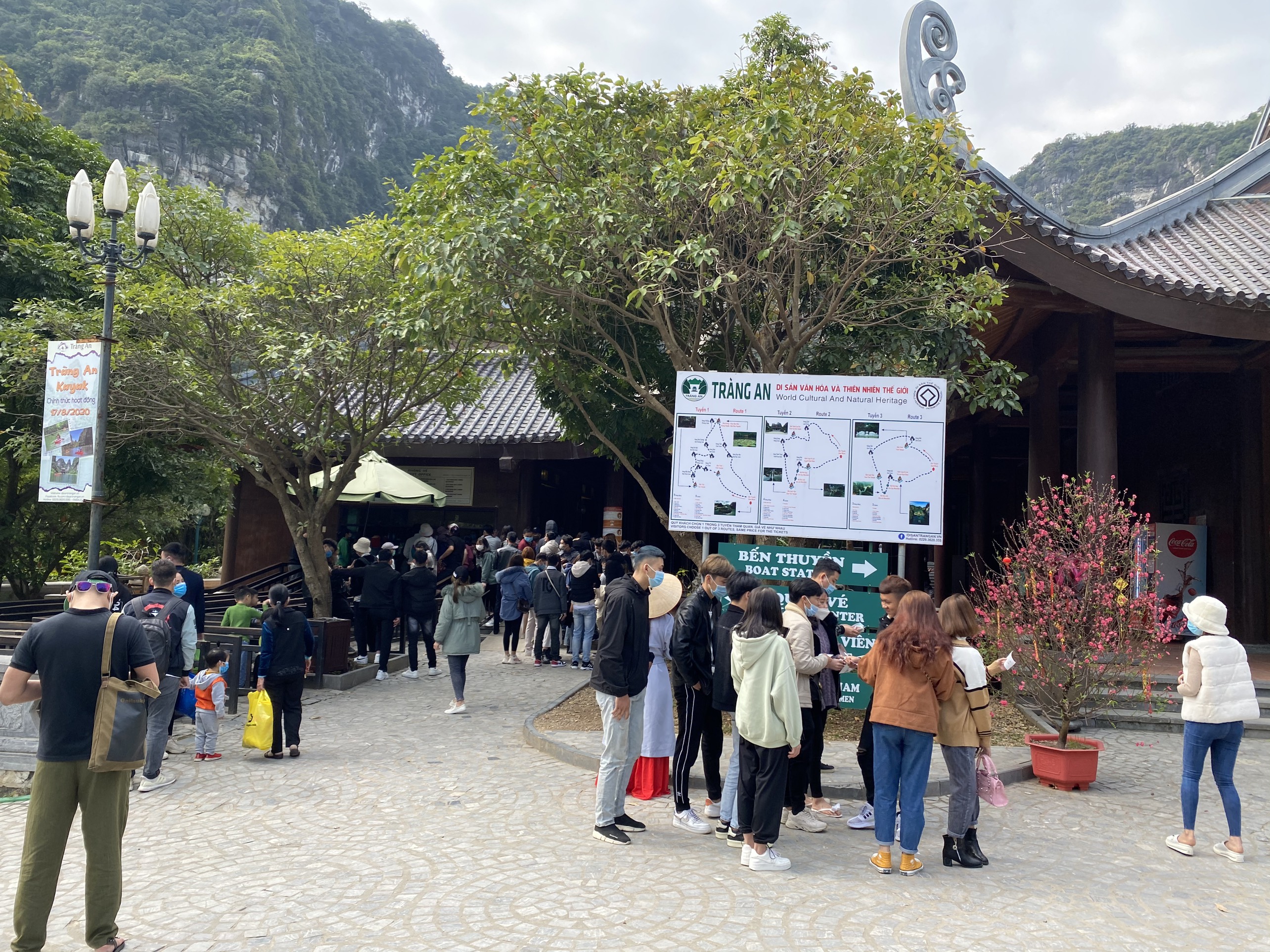 Ninh Bình đón khách du lịch an toàn, chu đáo và phòng, chống dịch tốt trong dịp Tết Tân Sửu
